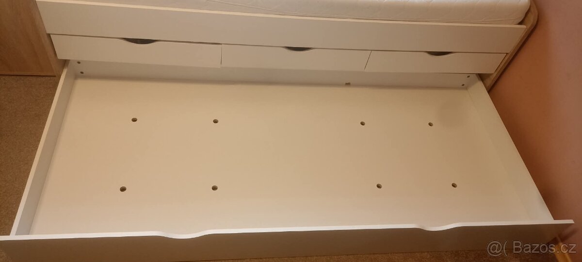 postel s matrací - 2