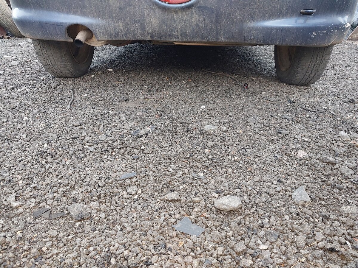 Peugeot 206 1.1i dily levně - 2