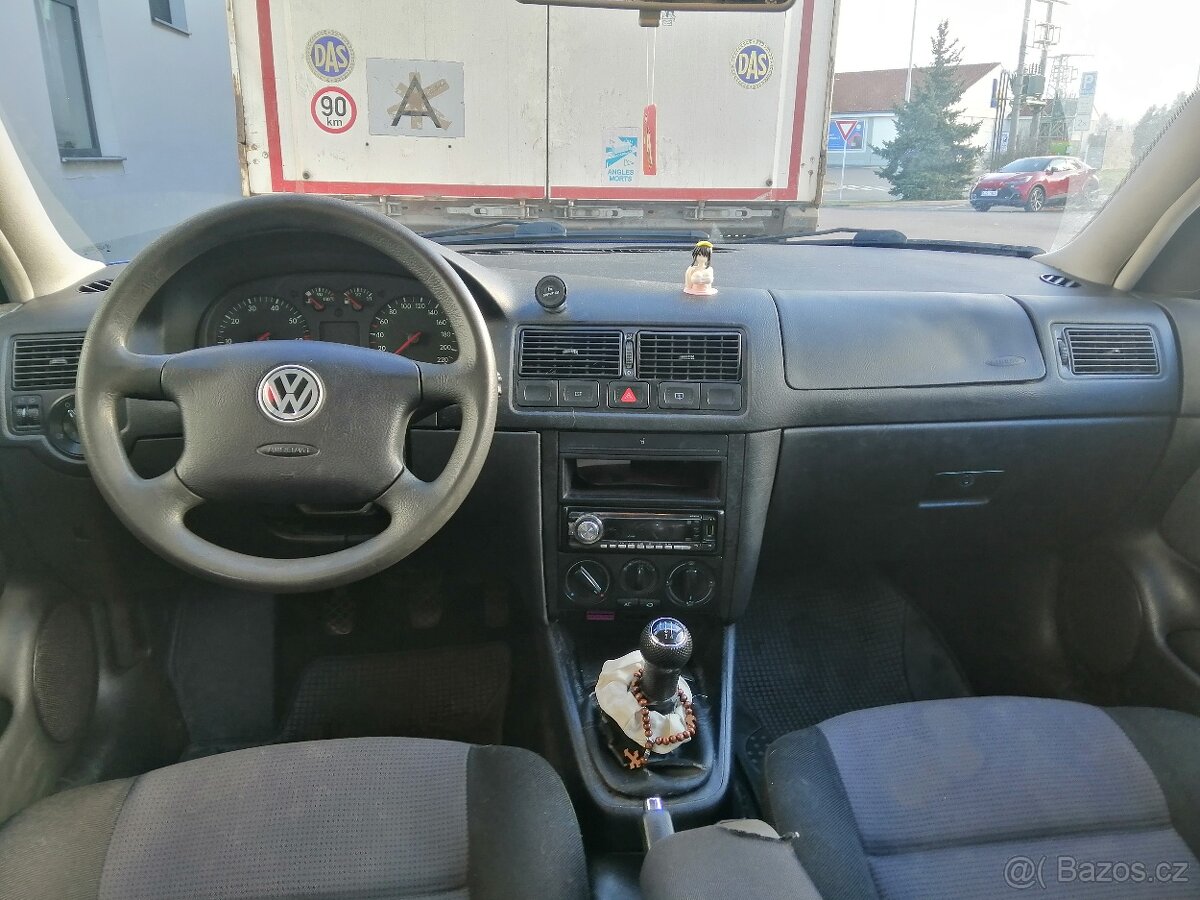 VW Golf IV 1.4 16V na díly - 2