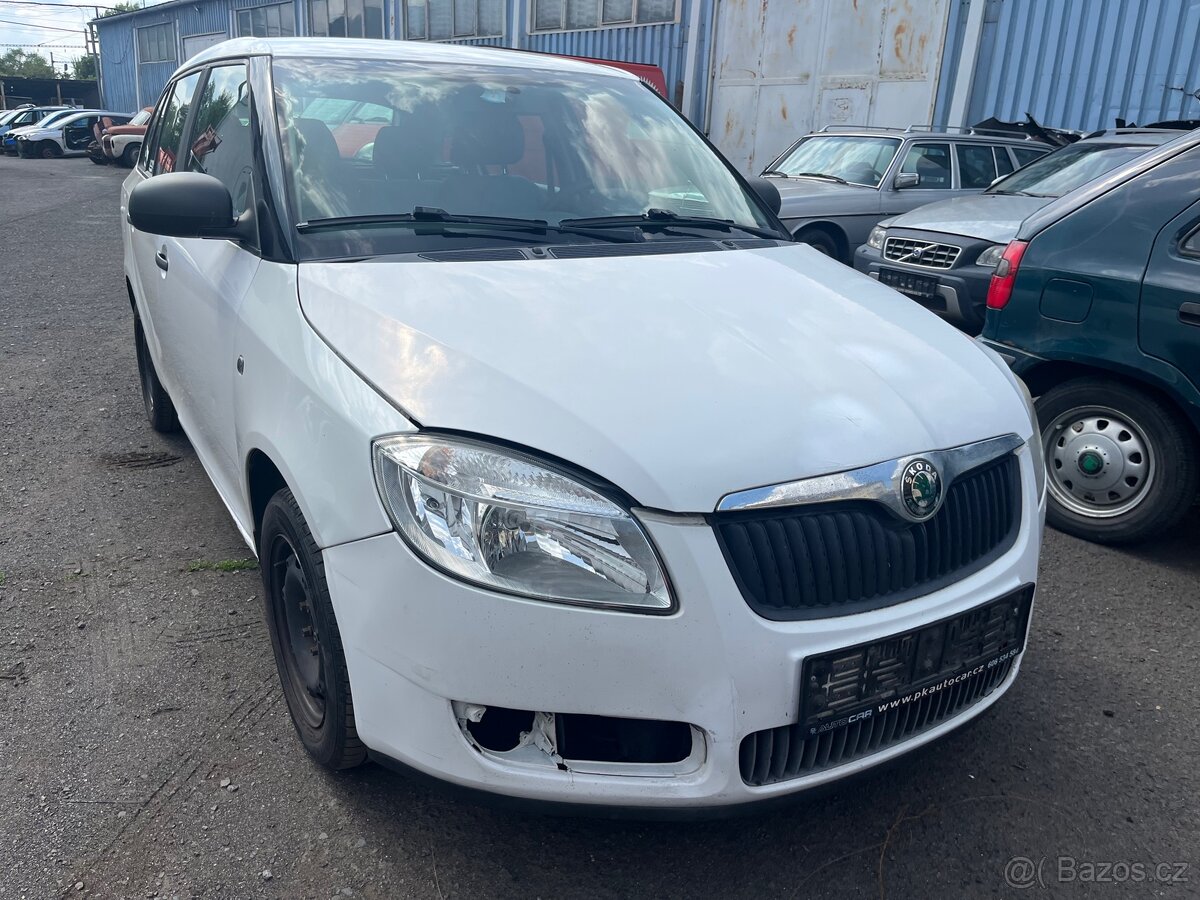 Fabia 2 combi bílá - 2