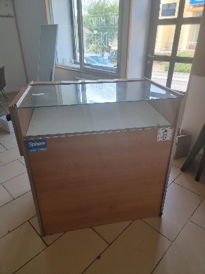Nábytek z prodejny - 2
