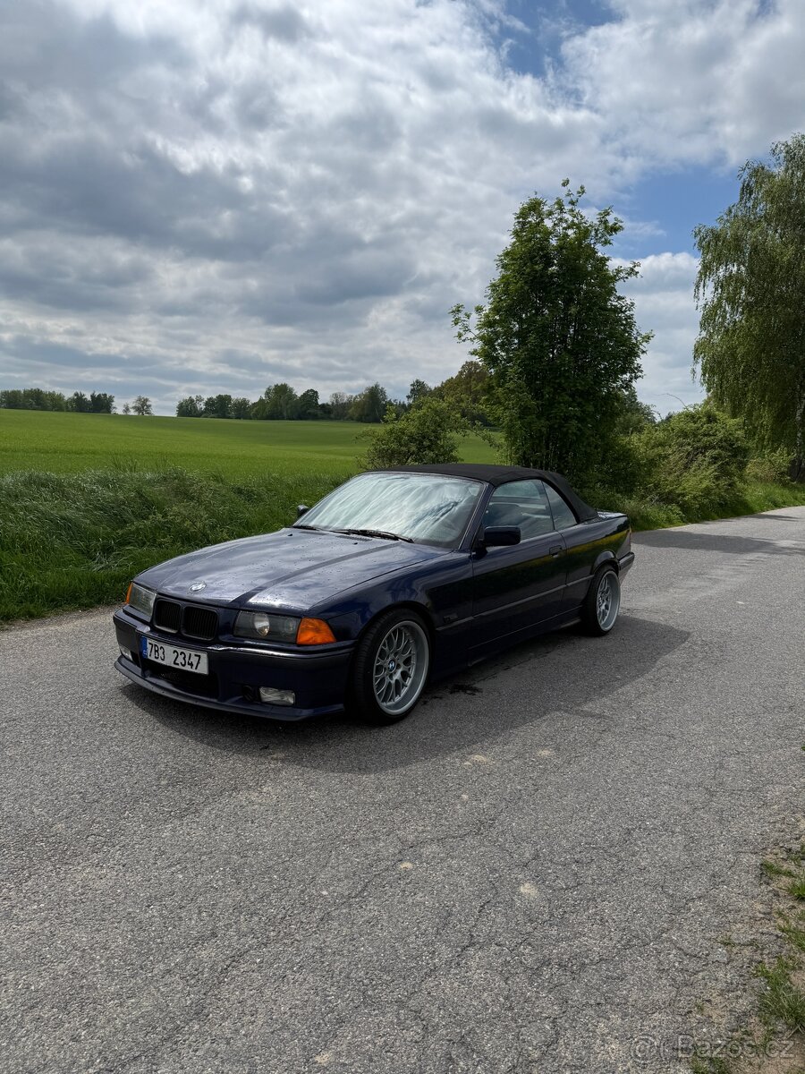 BMW e36 320i cabrio