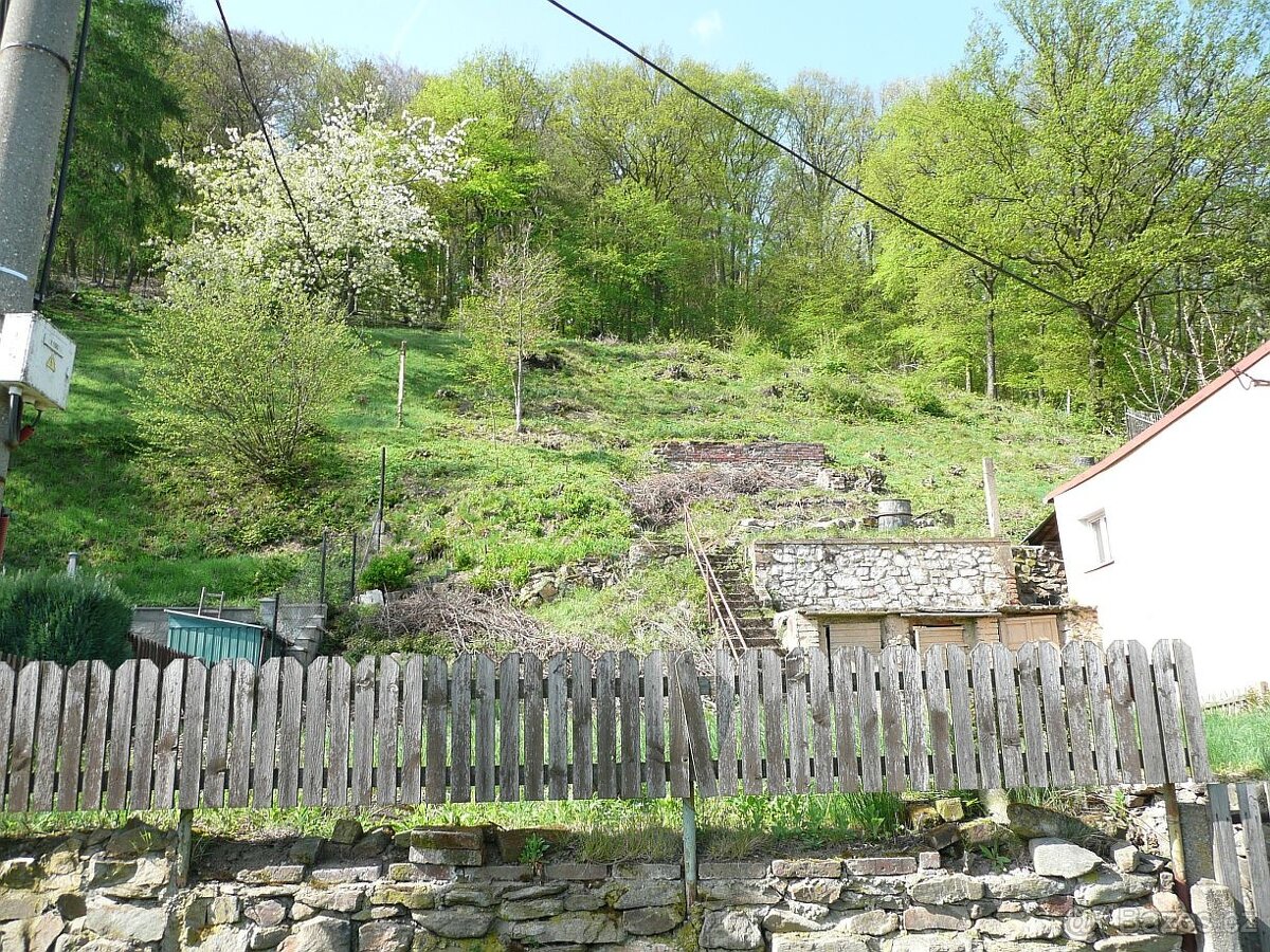 prodej stavebního pozemku V Krupce - Unčín - 2