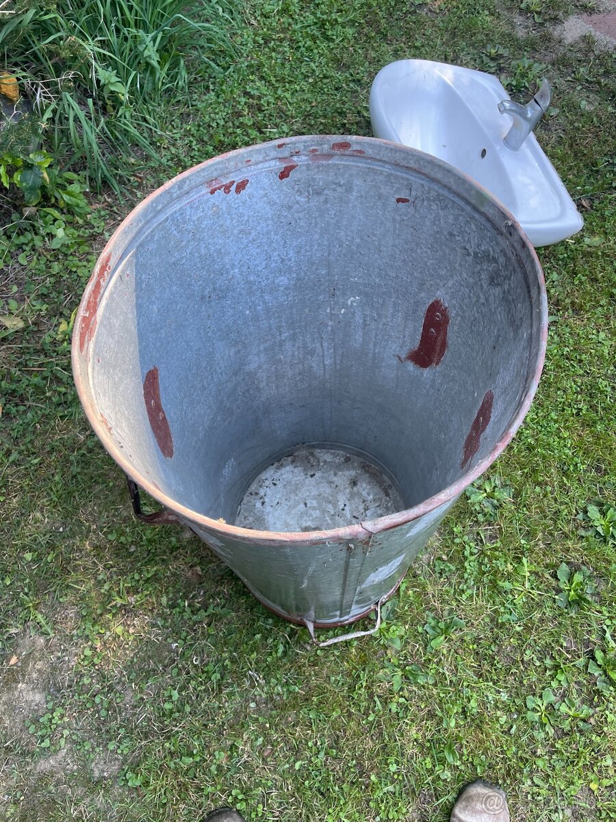 POZINK. POPELNICE JEN ZA 390,- - 2