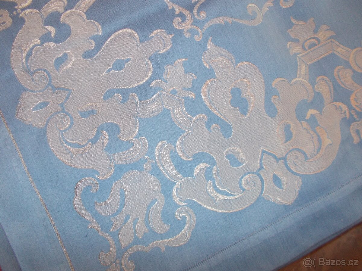 Oboustranný damaškový ubrus 240cm x 142cm - 2