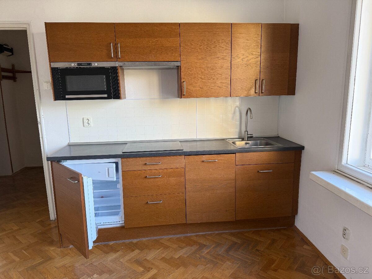 Kuchyňská linka IKEA vč.spotřebičů - 2