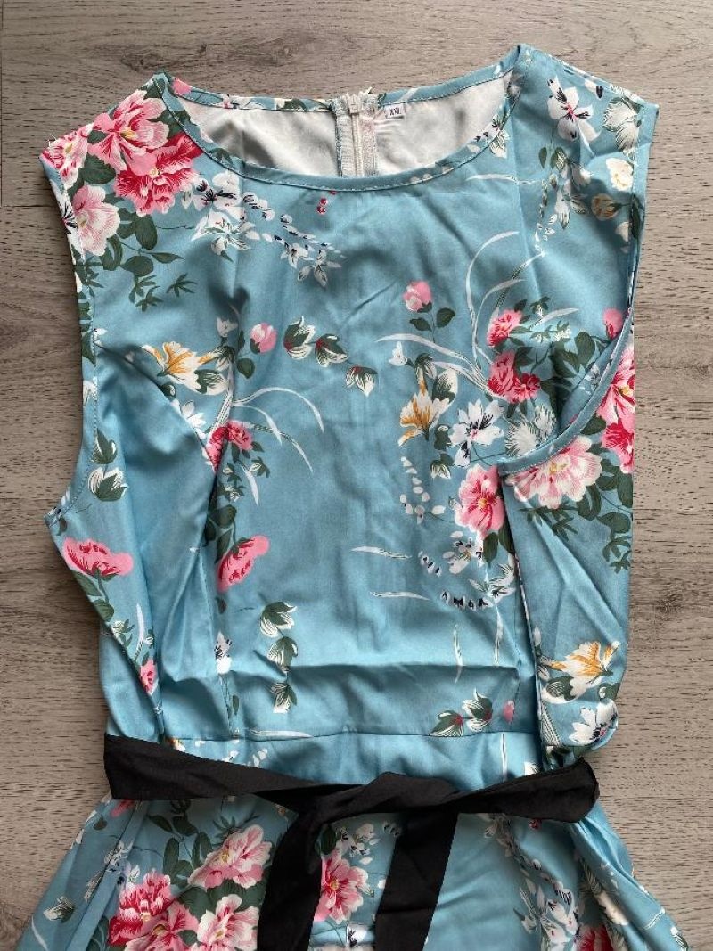 Krásné luxusní šaty vel.44/XXL - 2