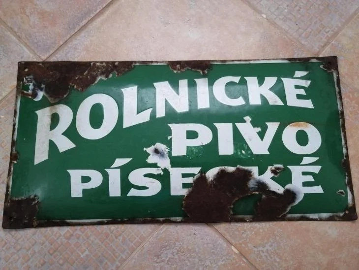 Pivní sklo, půllitry, třetinky, pivovarské cedule. - 2