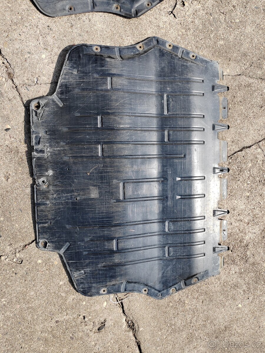 GOLF, TOURAN, OCTAVIA, JETTA a další- kryt pod motor - 2