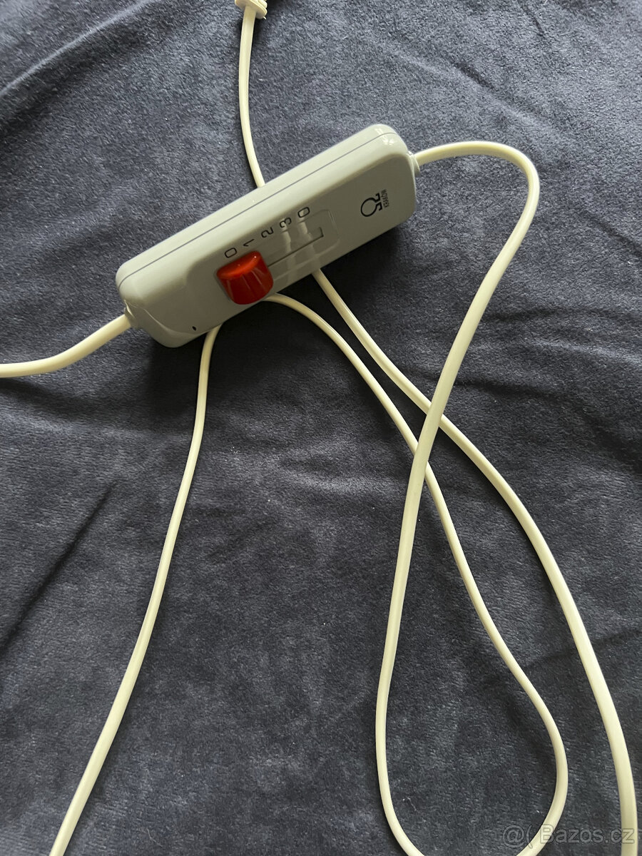 Vyhřívaná deka / dečka / podložka 80W - OMEGA - 2