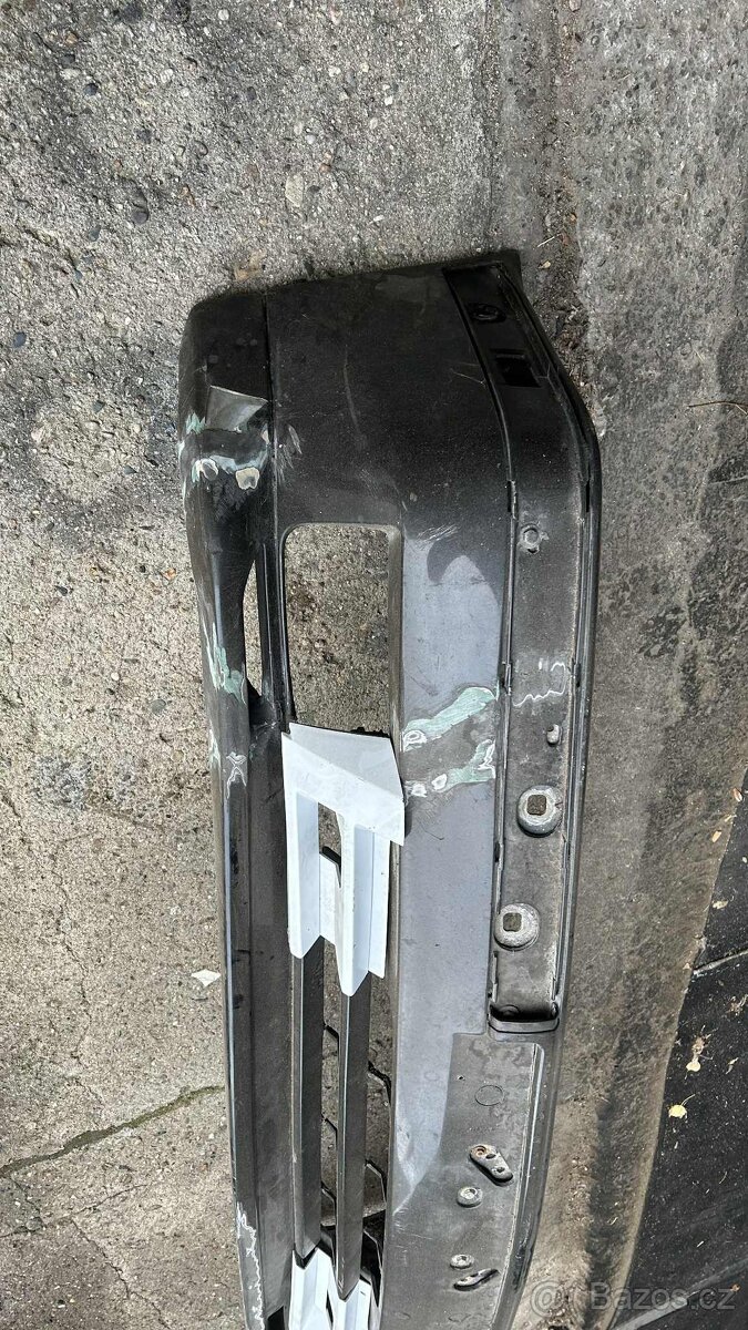 BMW E34 M5 přední nárazník - 2