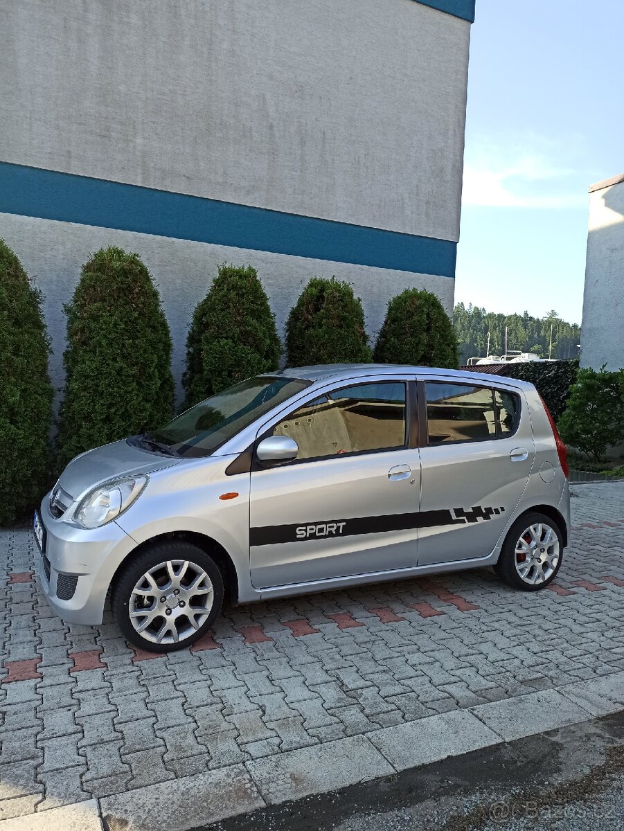 Daihatsu Cuore VII (L275) 1.0 - 2