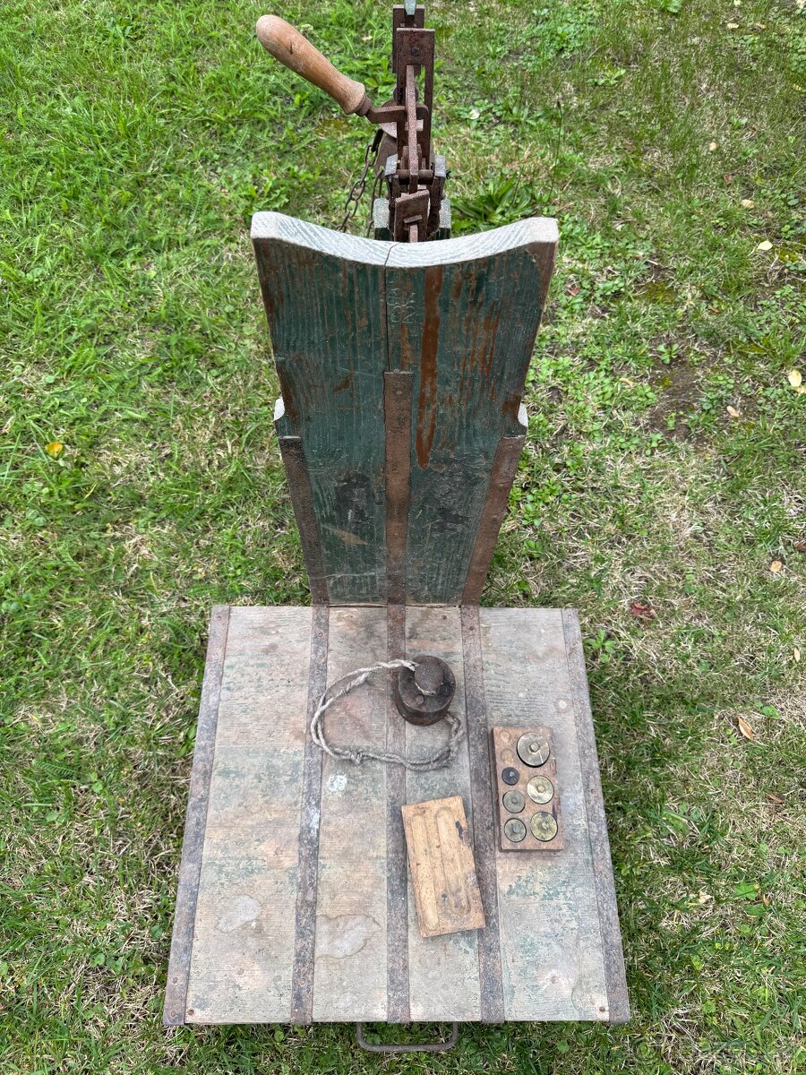 Váha decimálka včetně závaží - 2