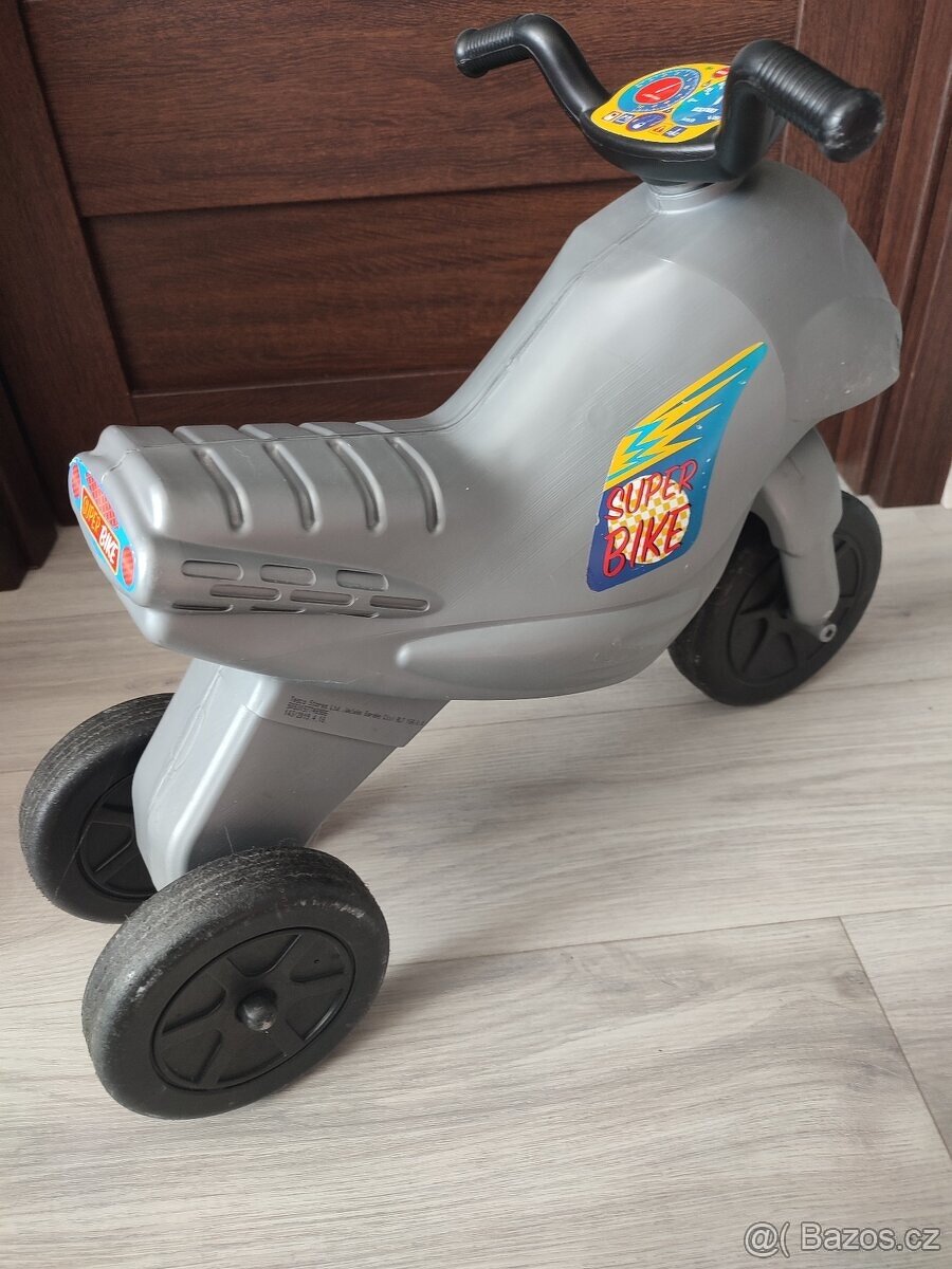 Dětská plastová motorka - 2