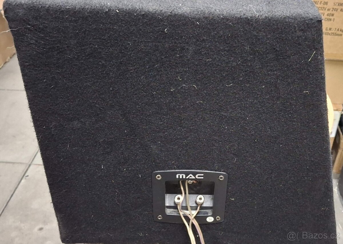 STX 12" subwoofer v bedně - 2