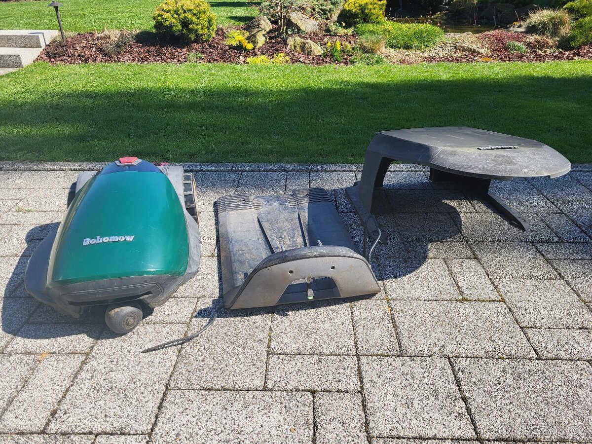 Robomow RC 304 Pro - robotická sekačka - 2