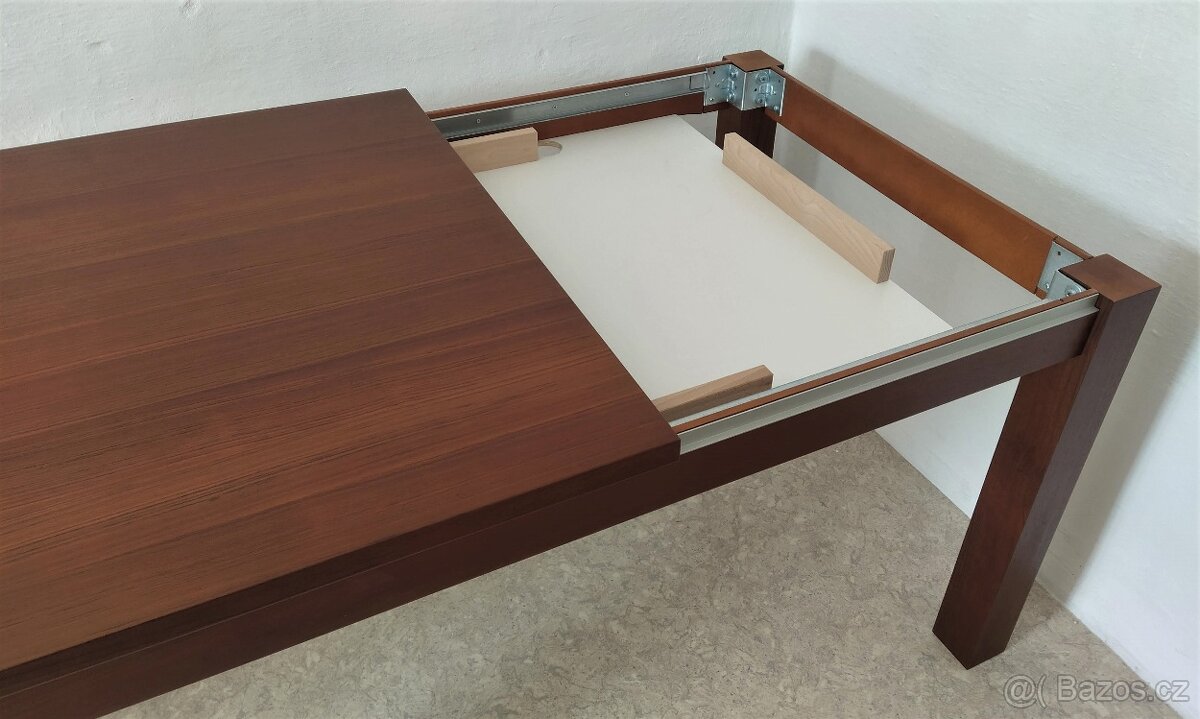 Sleva - Nový rozkládací stůl mahagon - 2