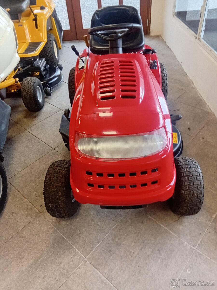Prodám zahradní traktor MTD 12.5Hp - 2