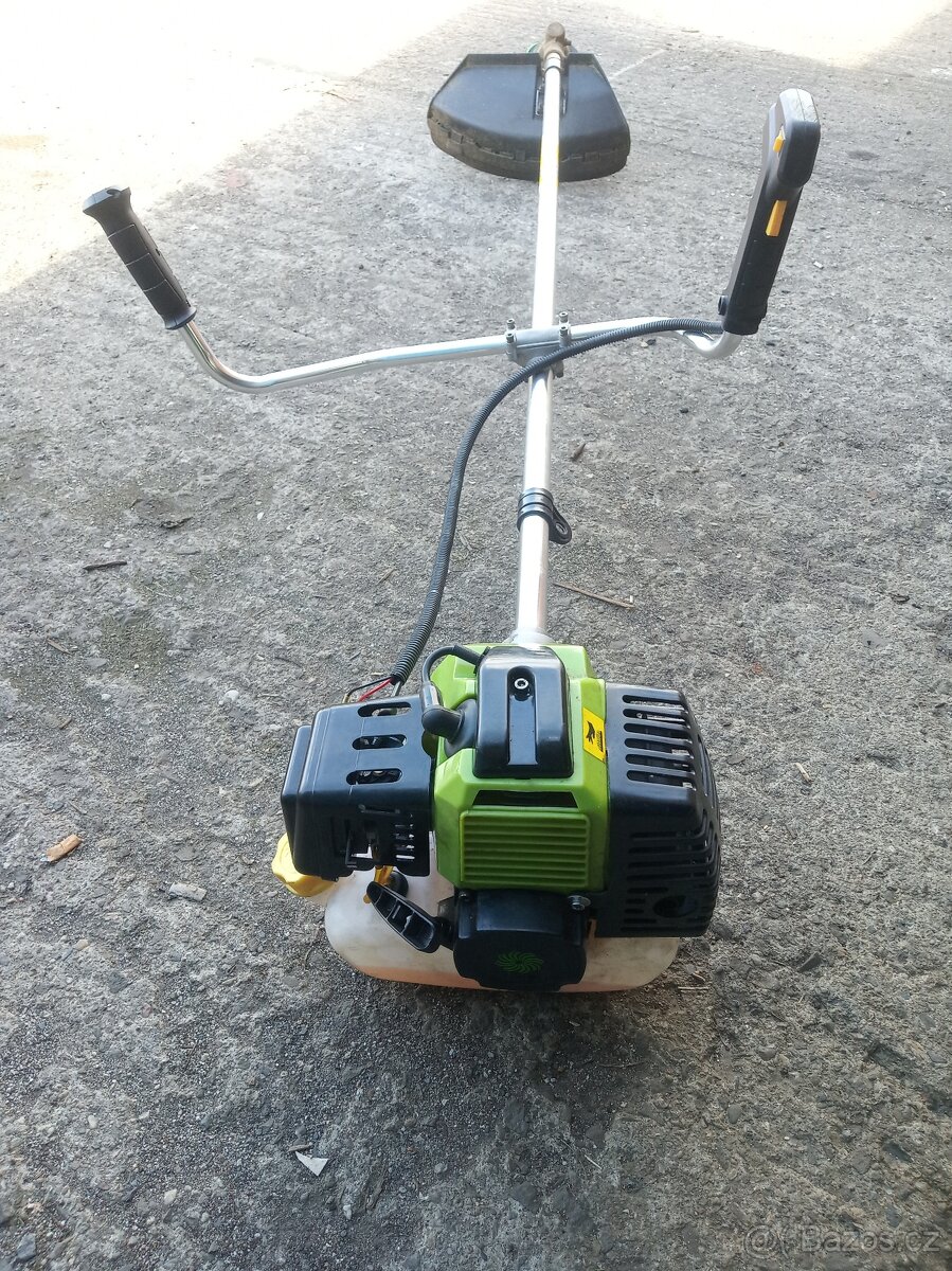 Křovinořez Fieldmann - 2