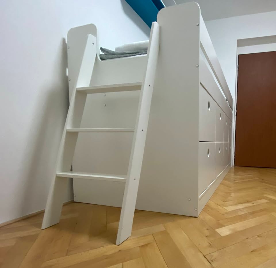 Vysoká postel s úložným prostorem - 2