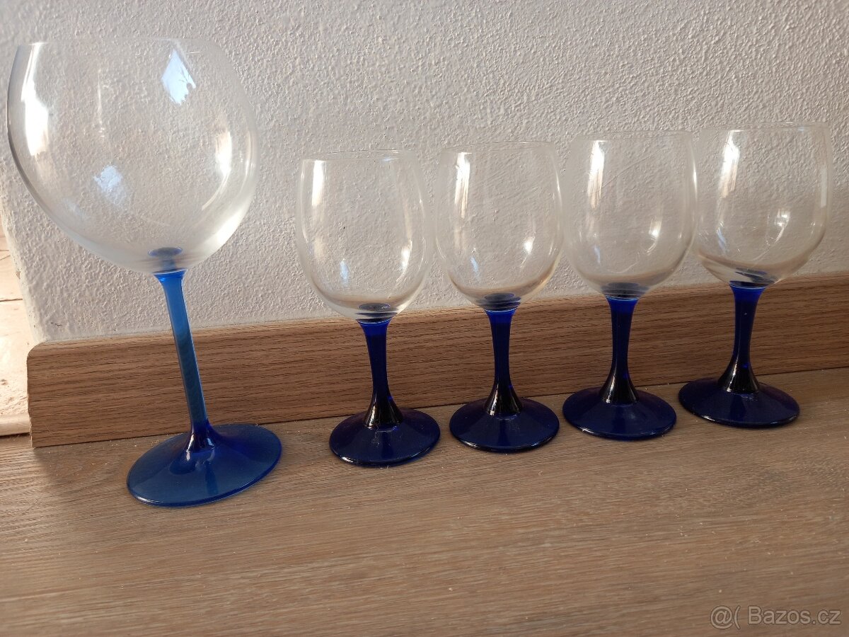 Číše na víno, 4 + 1 - 2