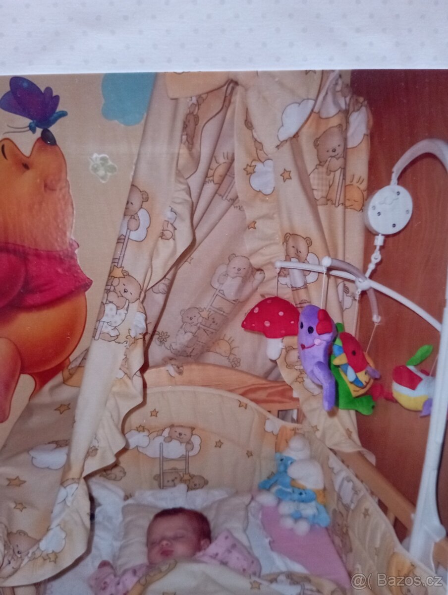 Nebesa nad postýlku - 2