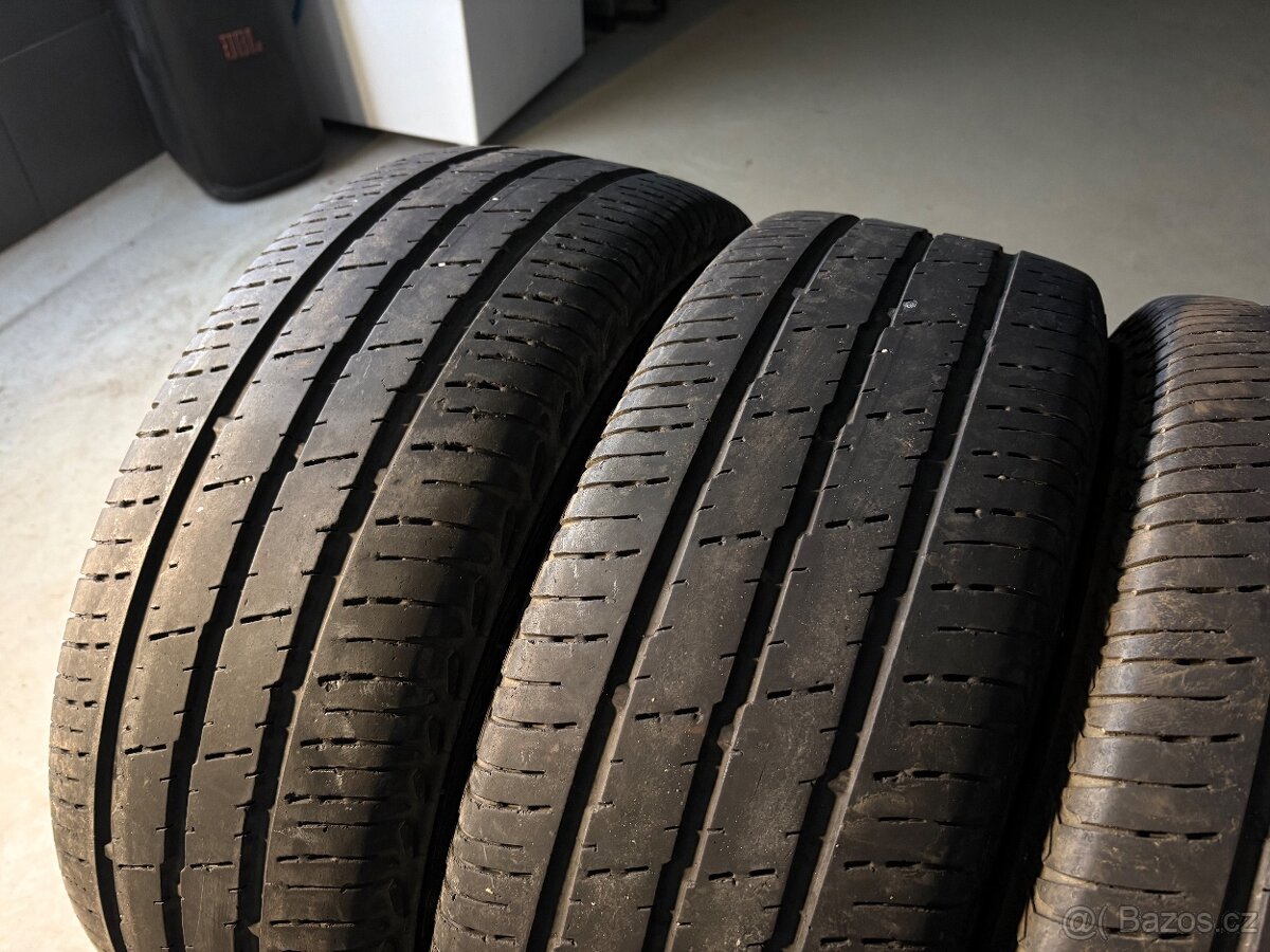 Letní pneu Continental 235/65R16C - 2