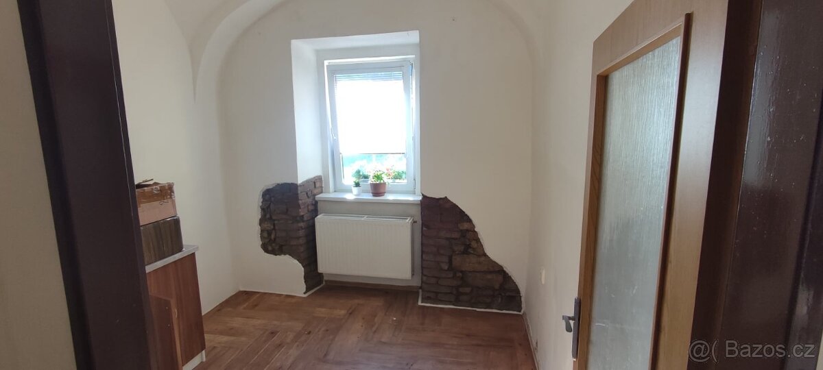 Pronájem komerčních prostor v Poličce - 2