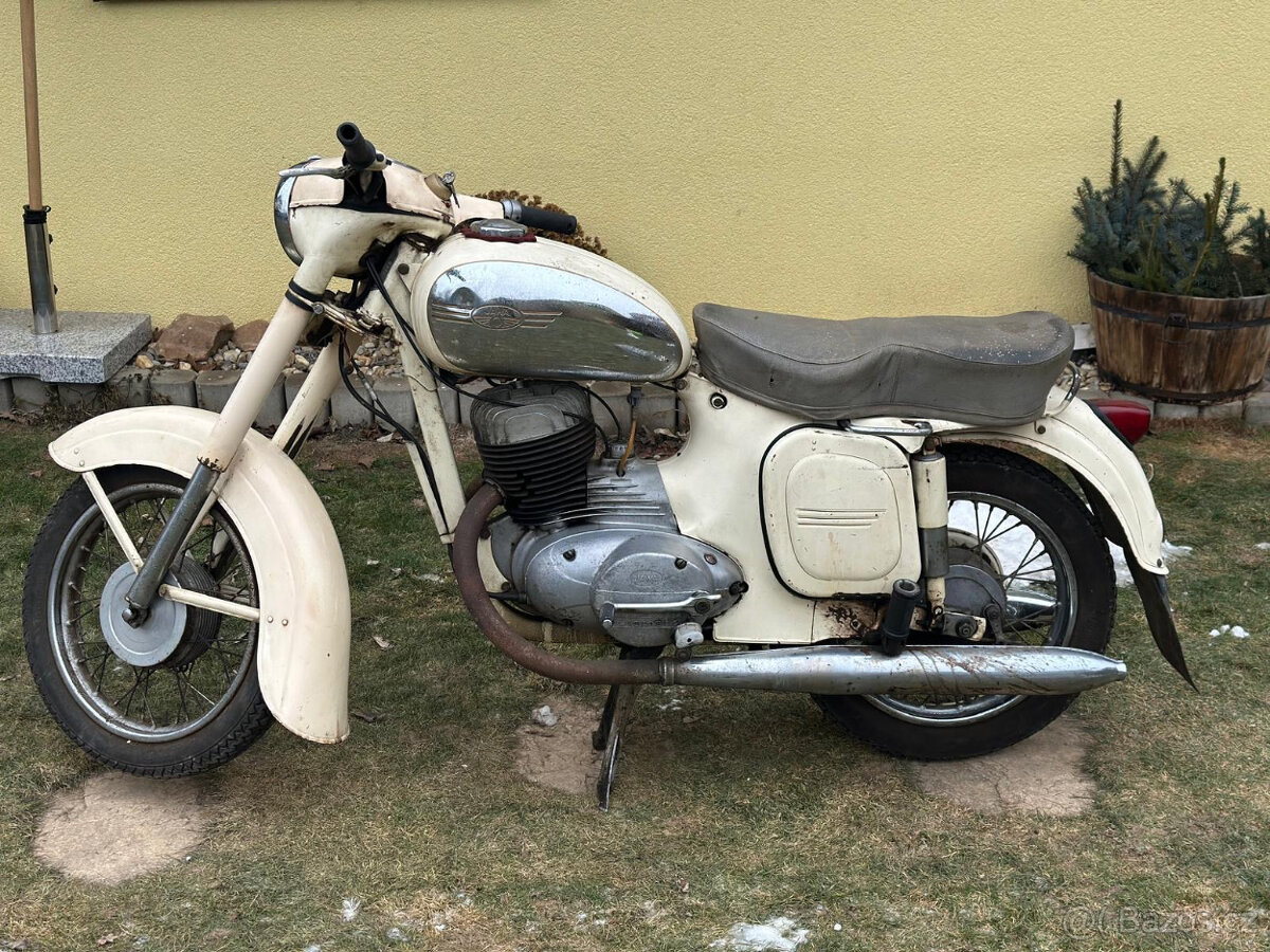 Jawa 250 - 2