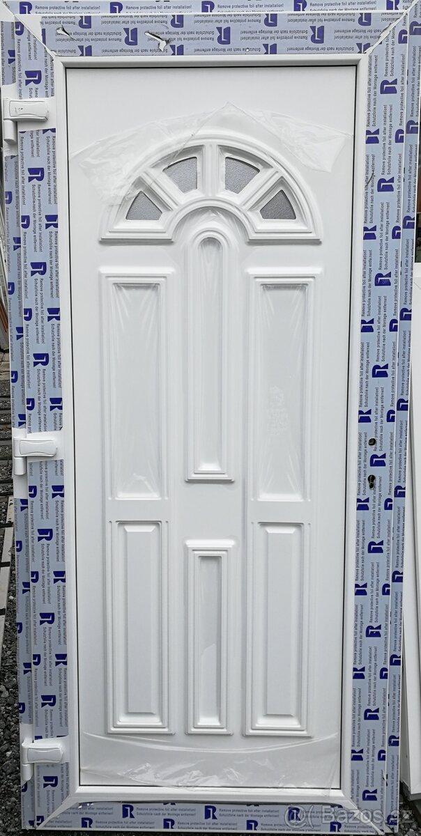 dveře plastové - 2