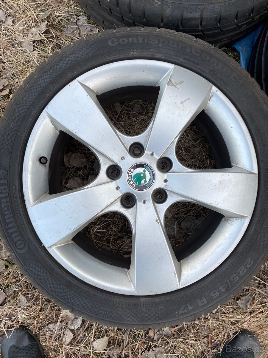 Prodám alu kola s pneu 225/45 r17 - 2
