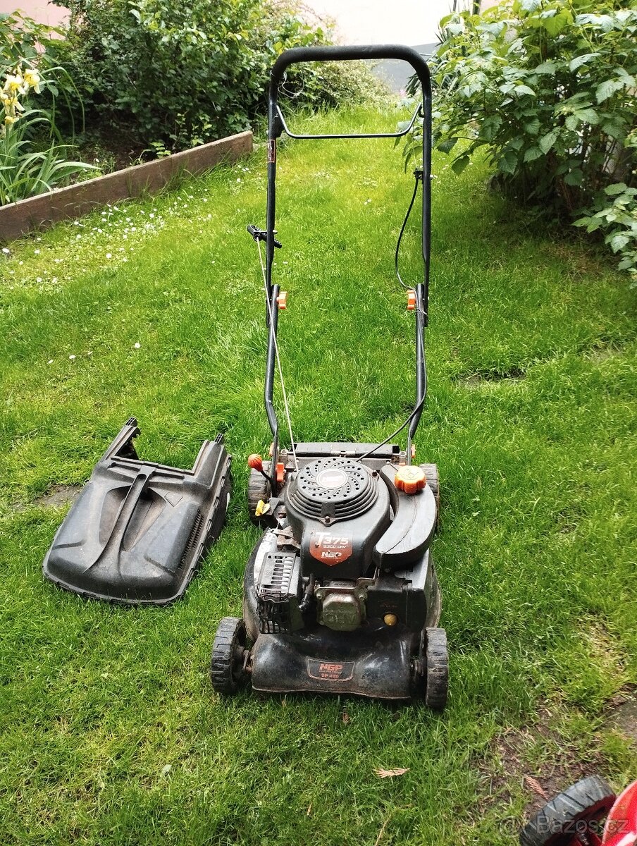 Benzínová sekačka - 2