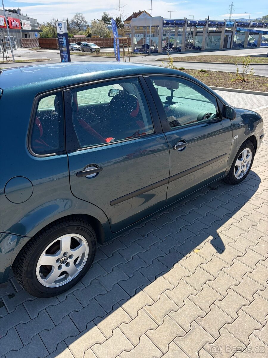 Volkswagen Polo - 2