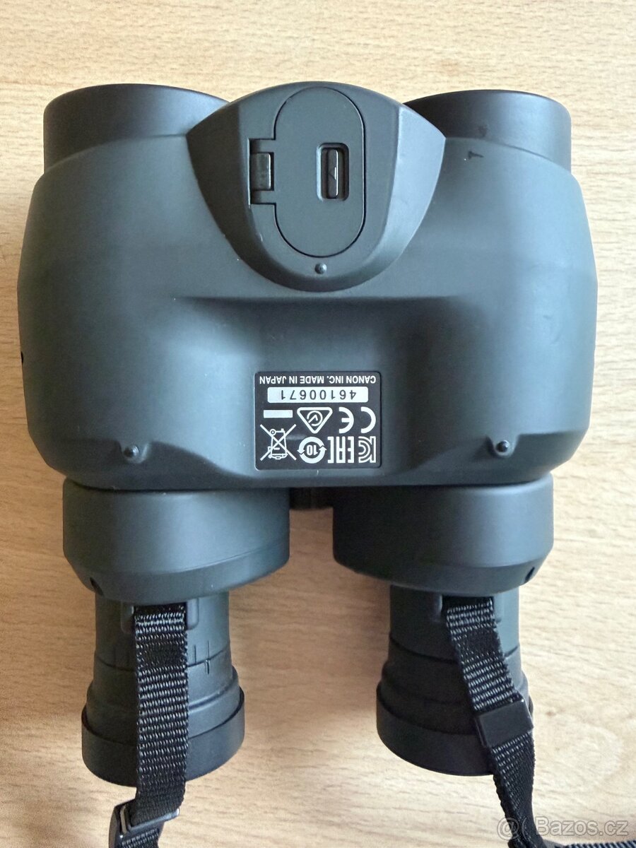 Canon dalekohled 10x30 IS II - 2