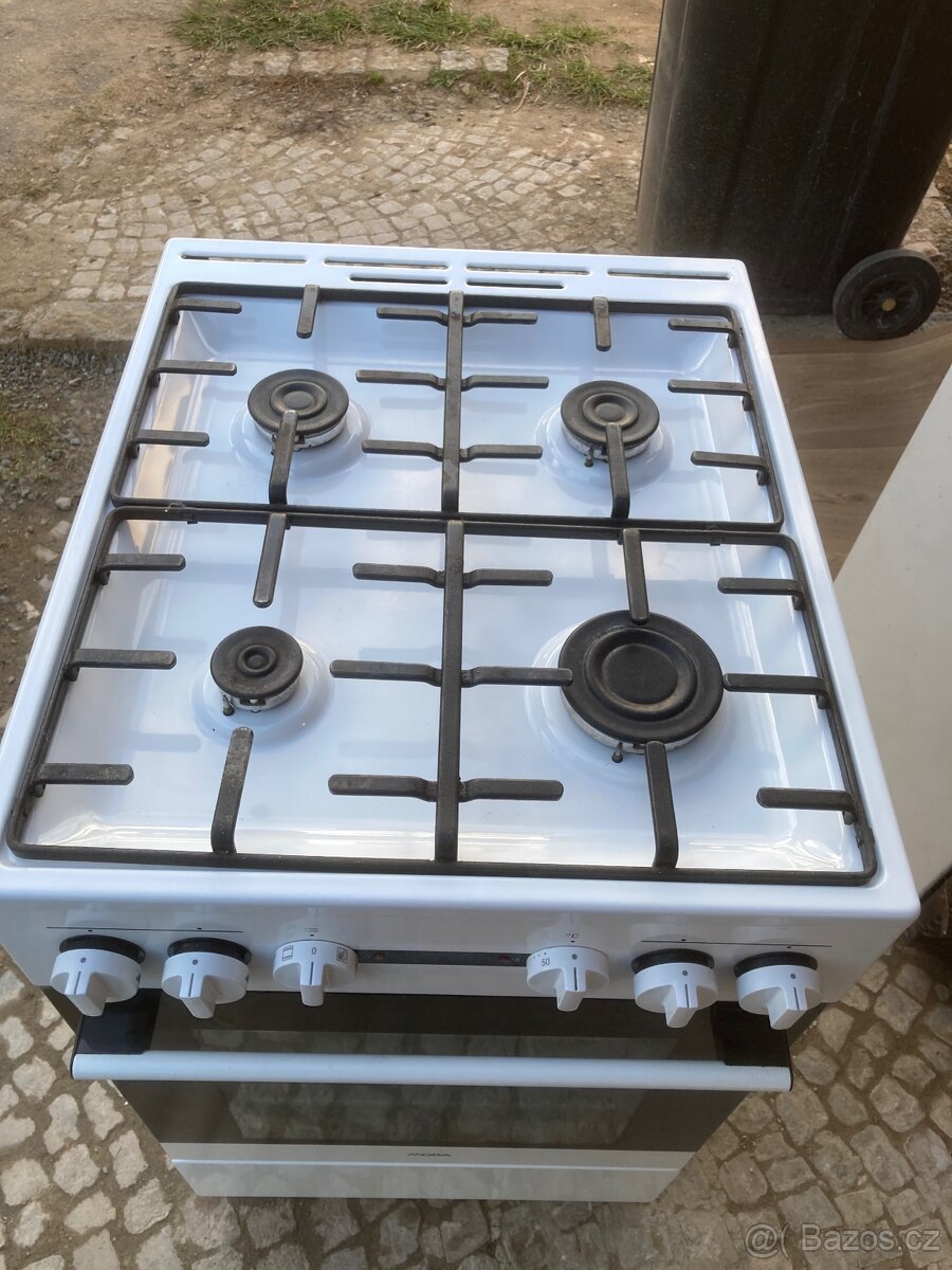 Kombinovaný sporák Mora - 2