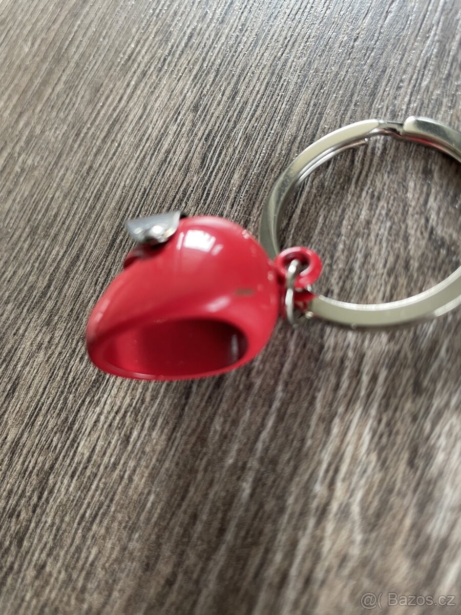 Přívěsek na klíče - helma - 2