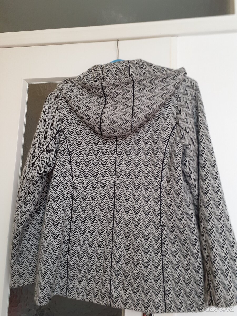 Kabátek s žakárovým vzorem - 2