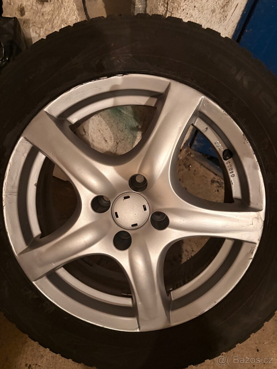 Kola r16 4x100 se zimními pneu nokian wr - 2