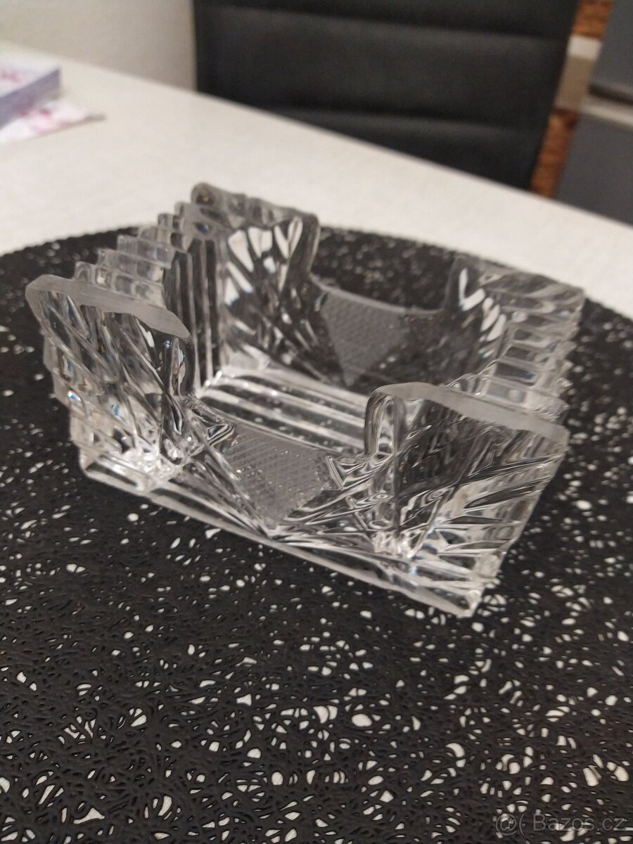 Křišťálový broušený popelník - 2