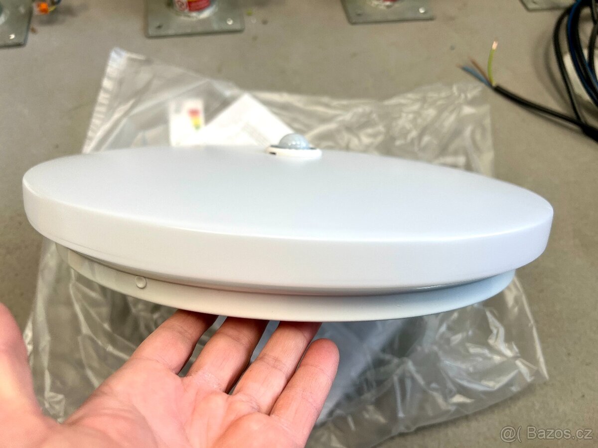 Solight LED stropní světlo PLAIN s PIR sensorem, 18W, 1260lm - 2