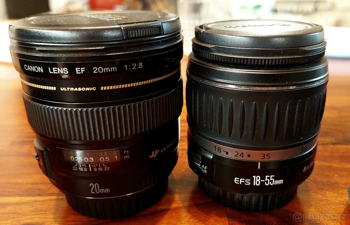 Fotoaparát Canon + příslušenství - 2