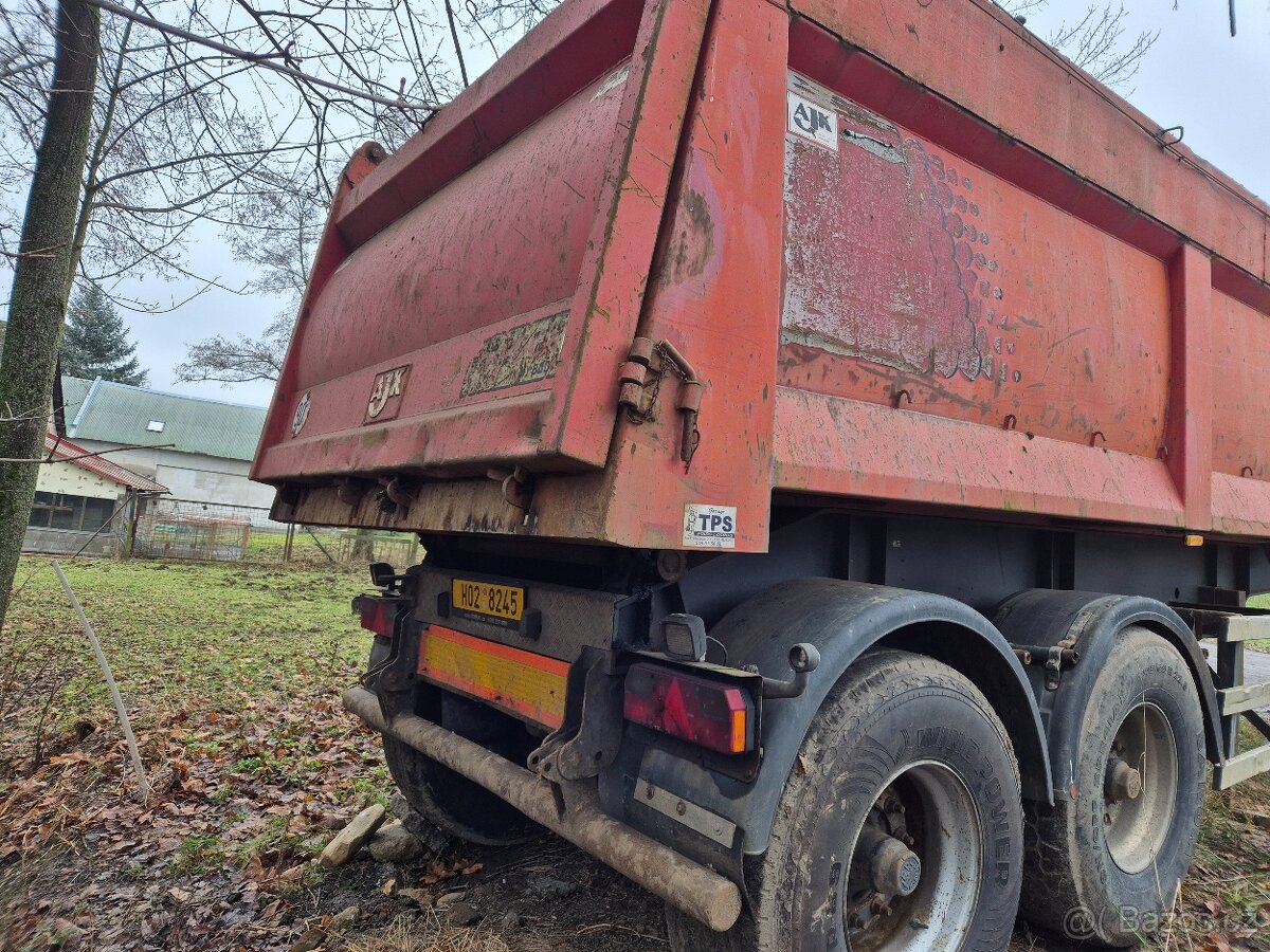 Traktorový návěs sklápěcí - 2