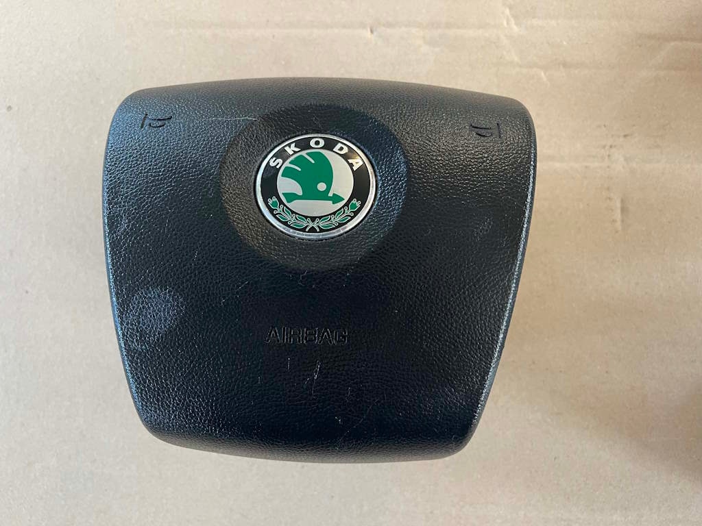 ŠKODA OCTAVIA 2 1Z 04-09 airbag volat + spol. + pás PP+LP - 2