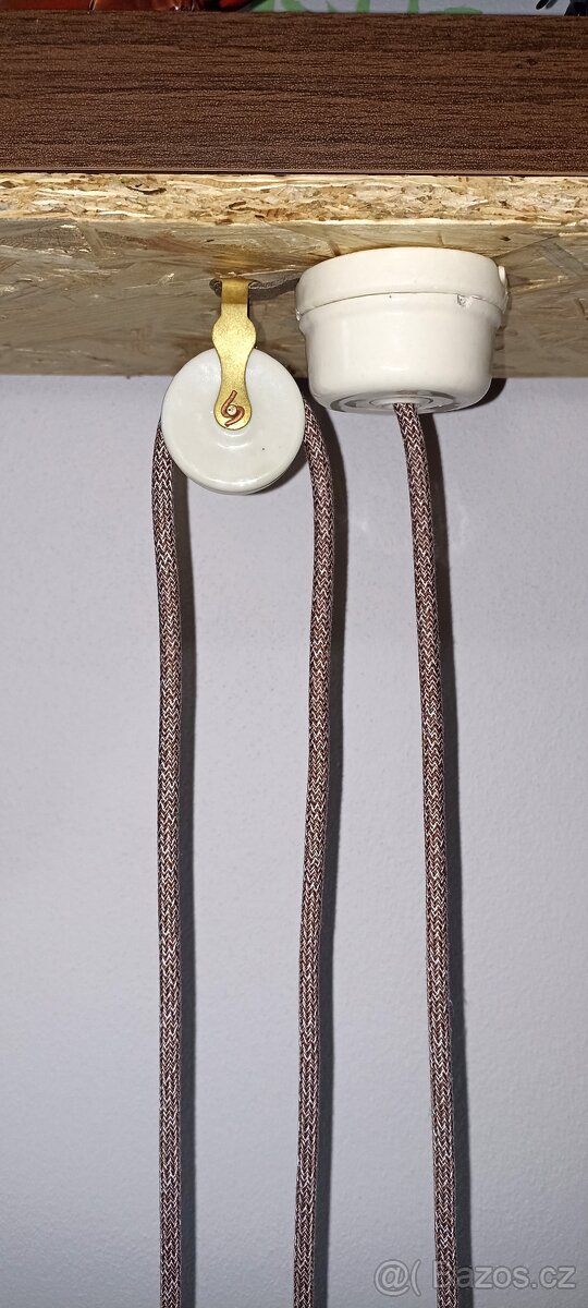 Různé typy stahovacích lustrů s velkým výběrem stínítek - 2