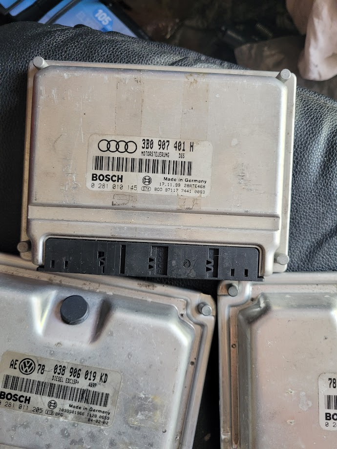 ECU Motorová jednotka 1.9 96kw AVF AWX - 2