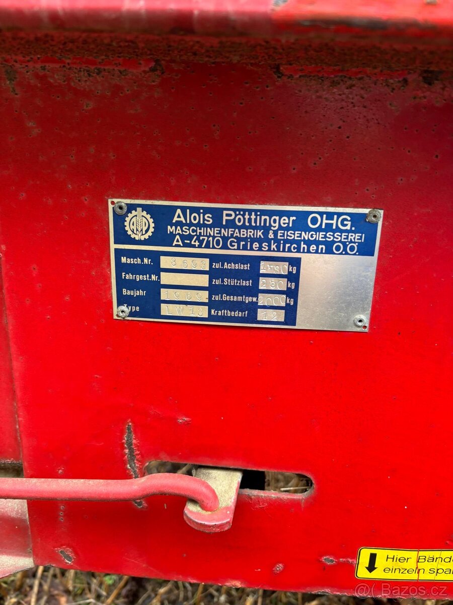 Sběrací vůz na seno - 2