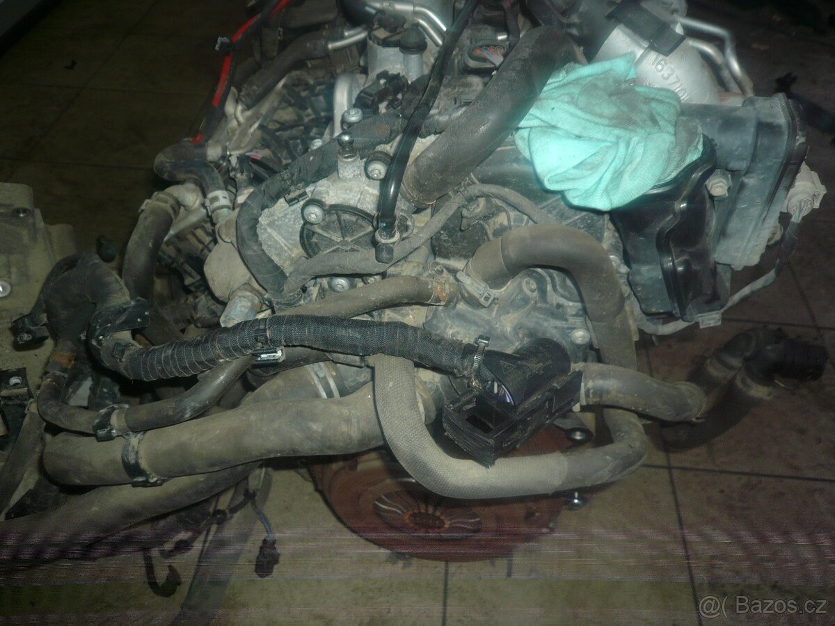MOTOR NA ŠKODA 3 FABIA RAPID CHZ - 2