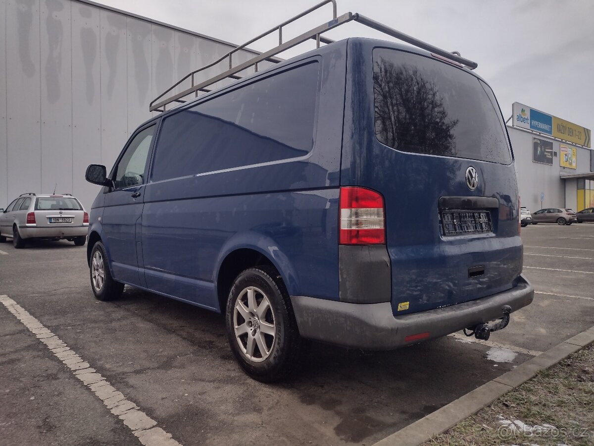 Volkswagen Transporter T5 2.0TDI - 2