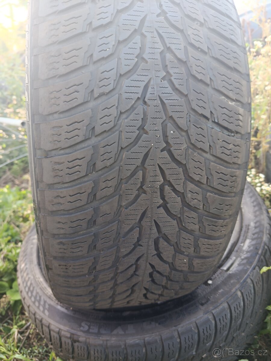 225/45R18 - 2