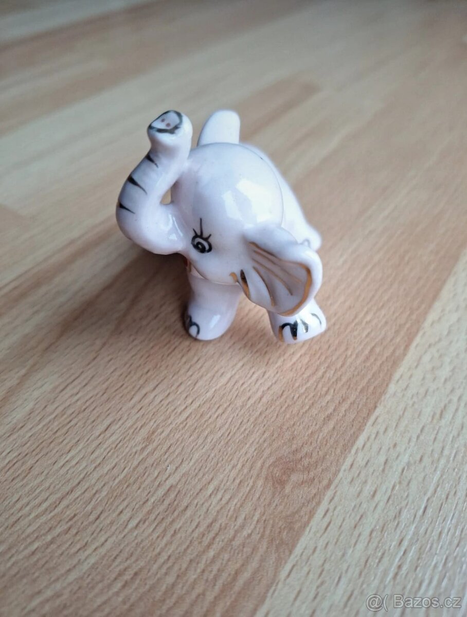 Porcelánový slon - růžový porcelán - 2